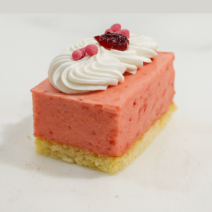 Strawbery Mousse Pastry